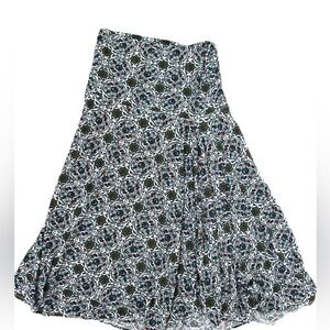 ✅Max Studio Above the Knee Skirt